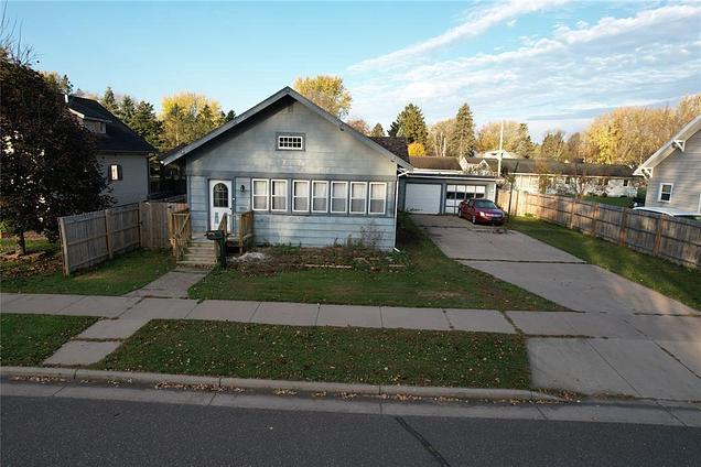 427 S 5th St, Barron, WI 54812 | MLS# 1606157