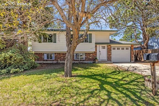 4914 Villa Circle