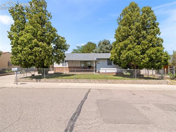 605 Cherry Lane
