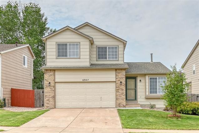 6947 Blackwatch Lane