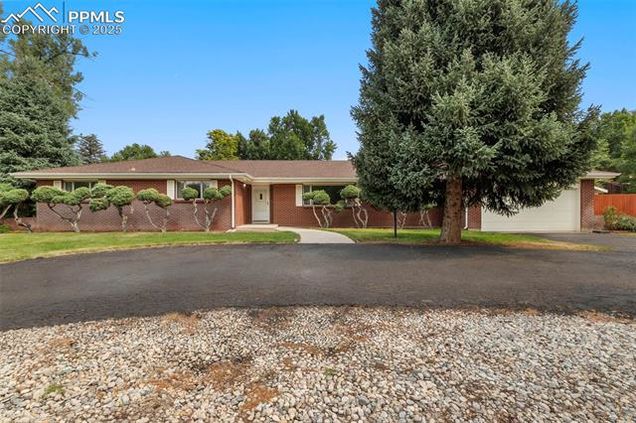 1900 Brookwood Drive