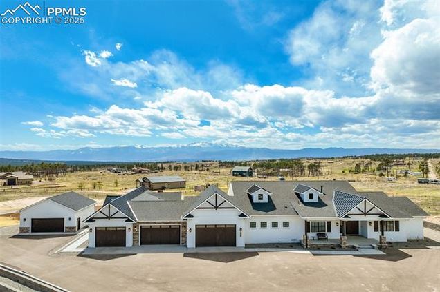 6720 Jicarilla Drive