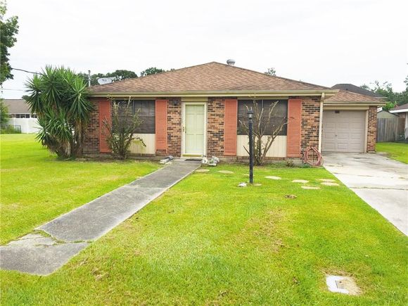 210 Hickory Street Hahnville, LA House Sold - Photo 1 of 23. Opens carousel modal