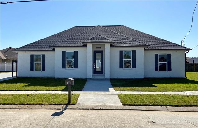 3509 Ventura Drive Chalmette, LA House Sold - Photo 1 of 29. Opens carousel modal