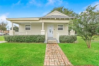 1306 Causeway Boulevard