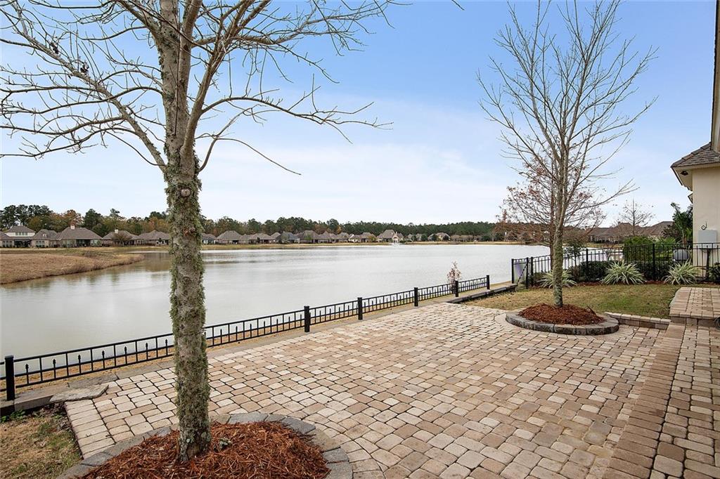 794 S Corniche Du Lac, Covington, LA 70433 Estately 🧡 MLS 2279787