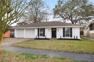 712 Heritage Avenue