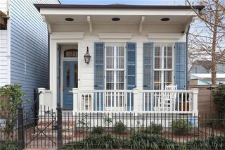 2224 St. Thomas Street
