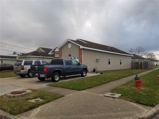 1726 Gladstone Drive