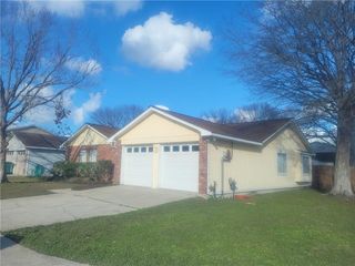 1053 Fairfax Drive