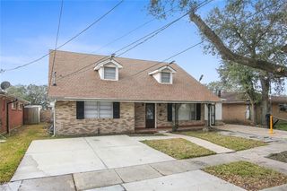 4782 Camelot Drive