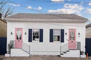 728 Pleasant Street