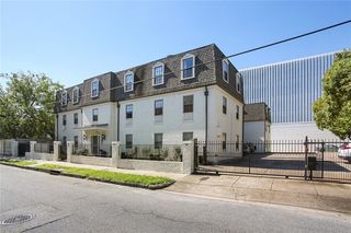 1532 St Andrew Street Unit 208