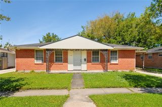 172 Hibiscus Place