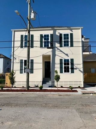 2111 Erato Street