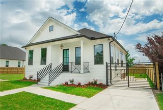 1923 Center Street
