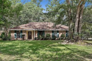 135 Oak Leaf Drive