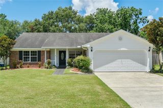 705 S Lake Verret Court