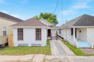 2232 First Street