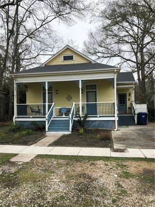 322 W 26th Avenue