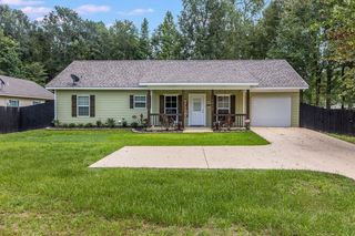 1410 Noelie Lane