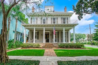 636 Pine Street