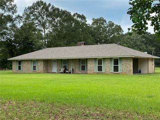 74500 Deerfield Lane