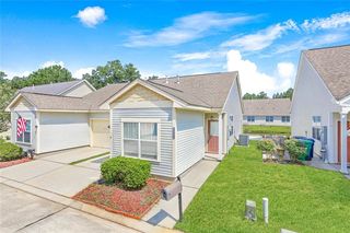 2032 Dundee Loop
