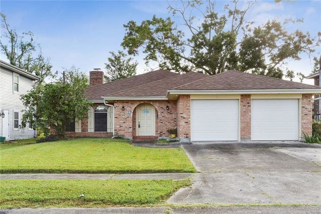 517 Bellemeade Boulevard Gretna, LA House Sold - Photo 1 of 13. Opens carousel modal
