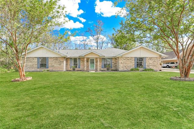419 Wade Street Luling, LA House Sold - Photo 1 of 21. Opens carousel modal
