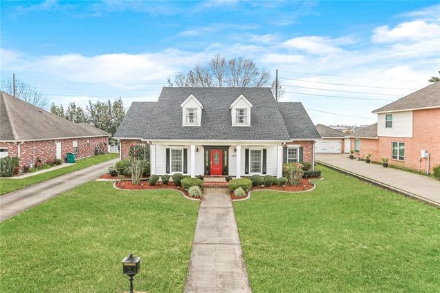 3857 Lake Lynn Drive Gretna, LA House Sold - Photo 1 of 25. Opens carousel modal