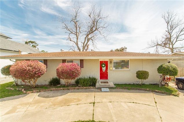 1313 Chickasaw Avenue Metairie, LA House Sold - Photo 1 of 21. Opens carousel modal