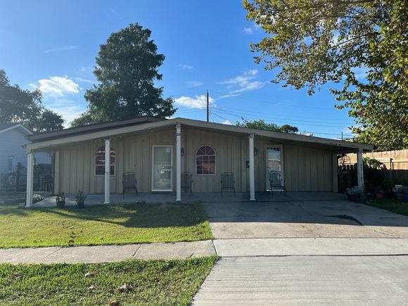 2141 Browning Lane Gretna, LA House Sold - Photo 1 of 5. Opens carousel modal