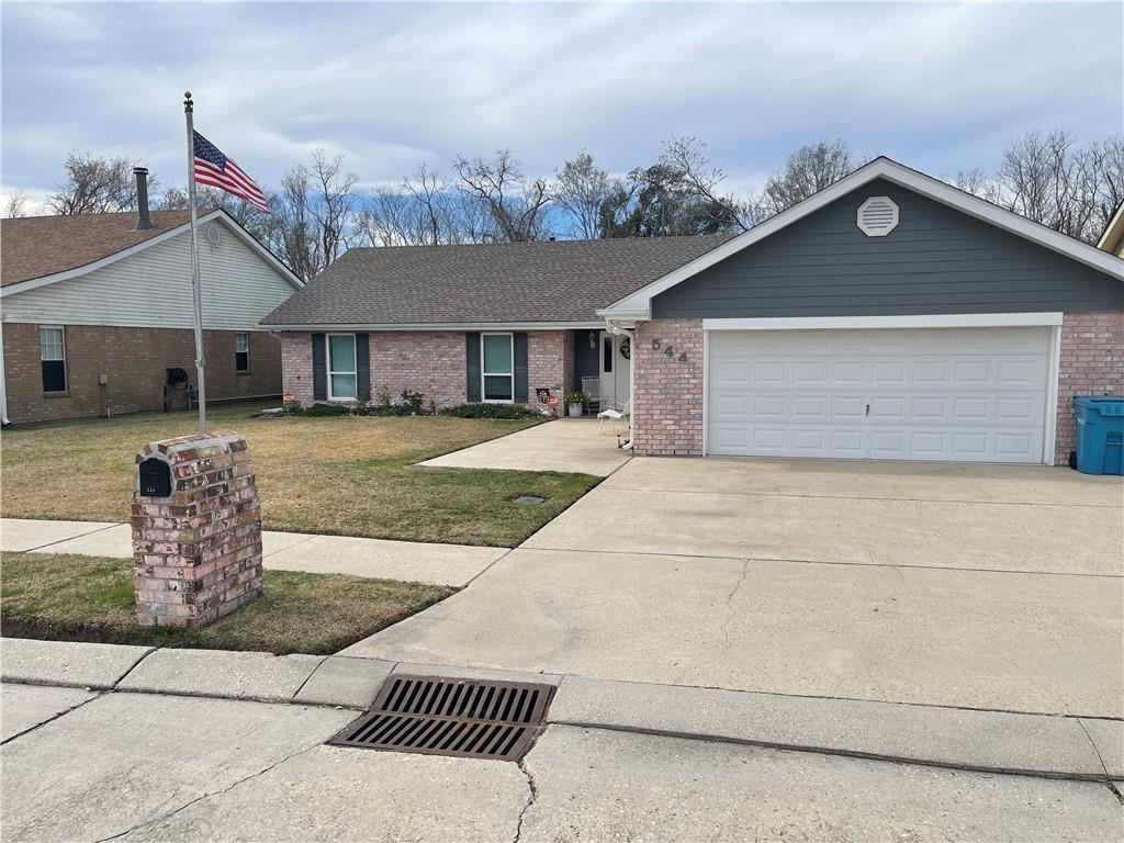 544 LONGVIEW DR