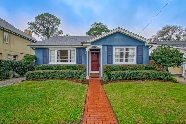 446 Glendale Drive Metairie, LA House Active - Photo 1 of 25. Opens carousel modal