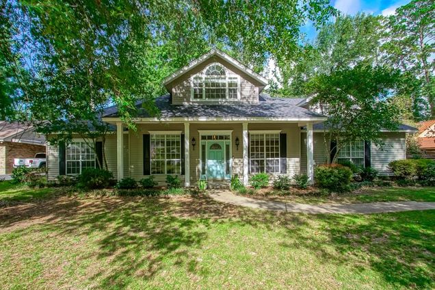 302 Evergreen Drive