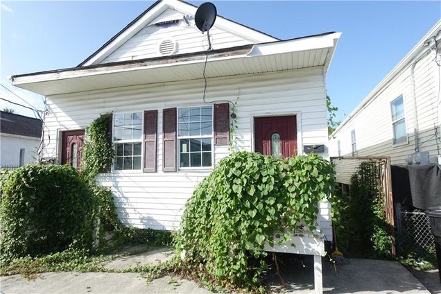 3324 26 Second Street New Orleans, LA Multifamily Active - Photo 1 of 5. Opens carousel modal