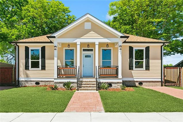 2208 Marietta Street Chalmette, LA House Active - Photo 1 of 14. Opens carousel modal