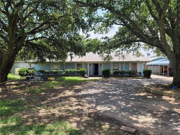 5829 Old Basile Highway