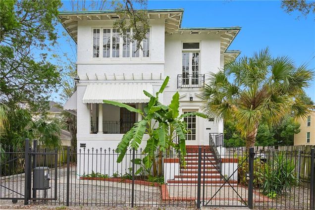 2529 S Carrollton Avenue New Orleans, LA Multifamily Active - Photo 1 of 9. Opens carousel modal