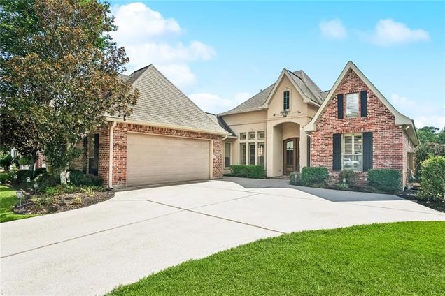 592 Tanager Drive Mandeville, LA House Active - Photo 1 of 32. Opens carousel modal