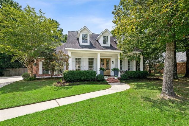1892 Logan Lane