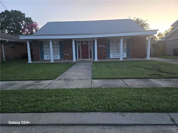 4928 Robin Hood Drive