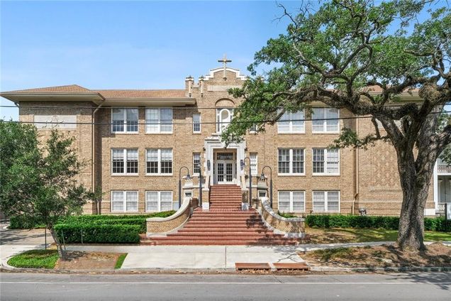1215 Louisiana Avenue Unit 207 New Orleans, LA Condo Active - Photo 1 of 25. Opens carousel modal