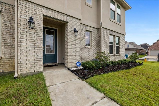 7925 Camellia Bud Court Slidell, LA House Active - Photo 1 of 34. Opens carousel modal