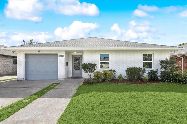 772 W William David Parkway Metairie, LA House Active - Photo 1 of 15. Opens carousel modal