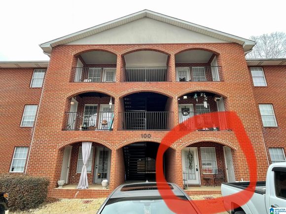 2515 VETERANS MEMORIAL PARKWAY Unit 101 TUSCALOOSA, AL Condo Sold - Photo 1 of 22. Opens carousel modal