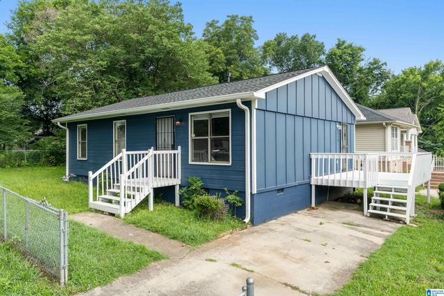 1920 SW 15TH WAY BIRMINGHAM, AL House Active - Photo 1 of 23. Opens carousel modal