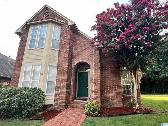 3104 CANTERBURY PLACE