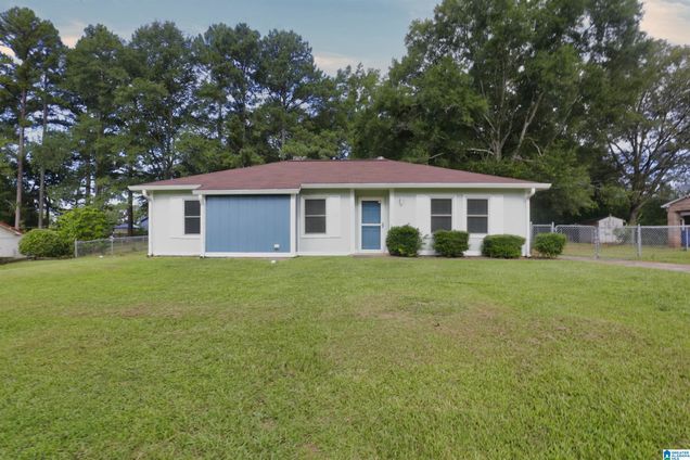 1305 POINTER DRIVE SW